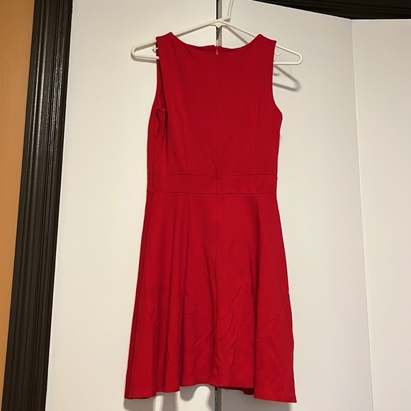 EUC Festive Holiday Heloise Fashion Red Fit and Flare Mini Dress V Neck Zip Back - Picture 4 of 6